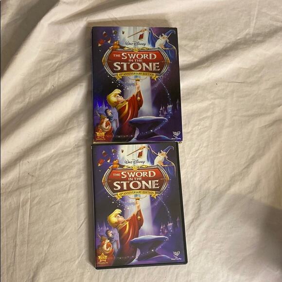 Disney The Sword in the Stone 45th Anniversary DVD Magic Classic Pre-Owned - Picture 1 of 7